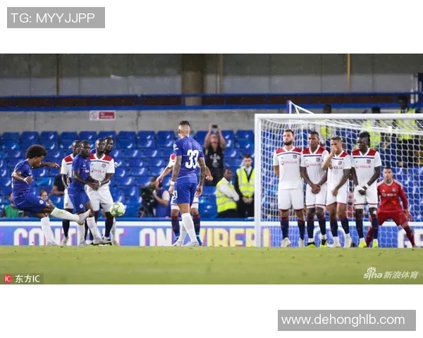 世界杯波尔图与里昂激战成平局点球大战引发全场狂欢与转会传闻