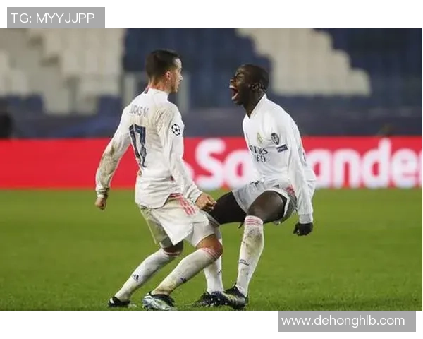 那不勒斯狂胜皇马6-2红牌争议引发全场热议与转会传闻