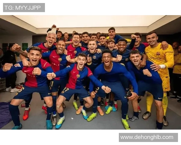 德甲焦点战巴萨与波尔图战平帽子戏法引发争议判罚全场沸腾