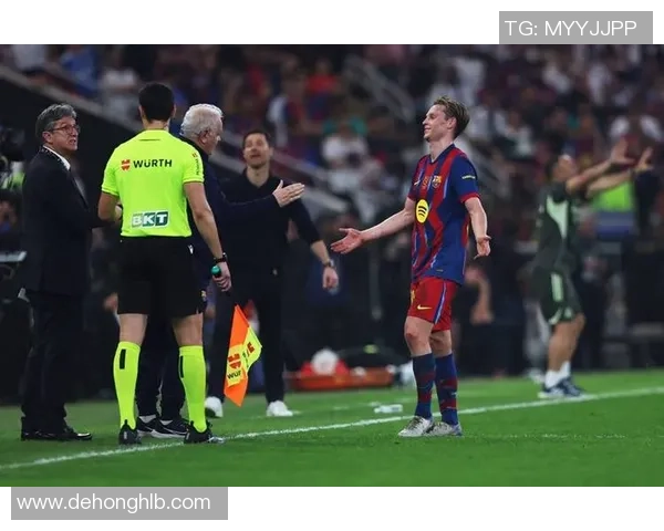 友谊赛巴萨大胜莱比锡红牌事件引发全场热议与争议