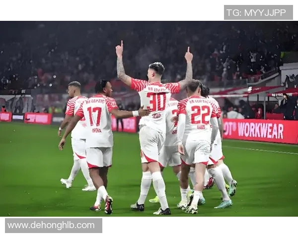 欧联杯激战莱比锡3-0拜仁点球争议引发全场热议与欢呼